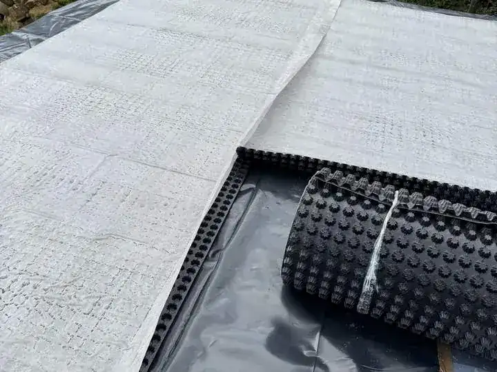 Hydroizolace a nopová fólie — Liberecko · rodinný dům